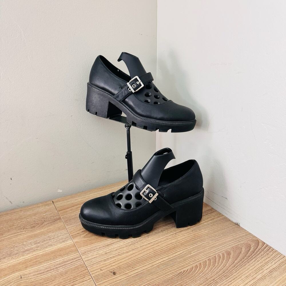 Dolce Vita Black Chunky Mary Jane Shoes Women’s Size 6.5